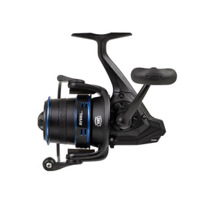 PENN Rival™ Longcast Surf Pack